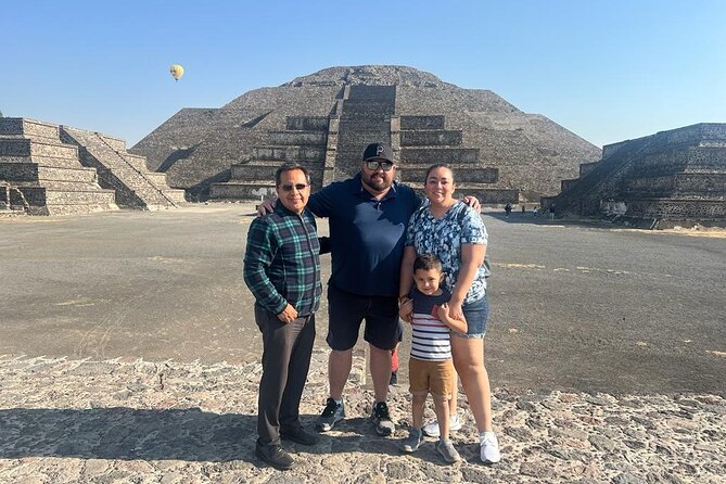 Private Teotihuacan and Tequila Tasting Tour. - Seeing the pyramids and palaces