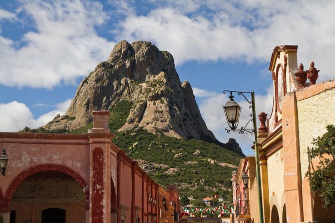 Private tour Freixenet Winery & Peña de Bernal - Why Peña de Bernal makes a strong first stop