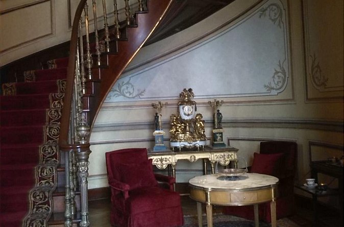 Private Tour Museum of Anthropology and Chapultepec Castle. - Who should book this private Mexico City tour?