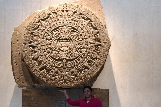 Private Tour of Mexico City with Anthropology - Palacio Nacional and the story of government
