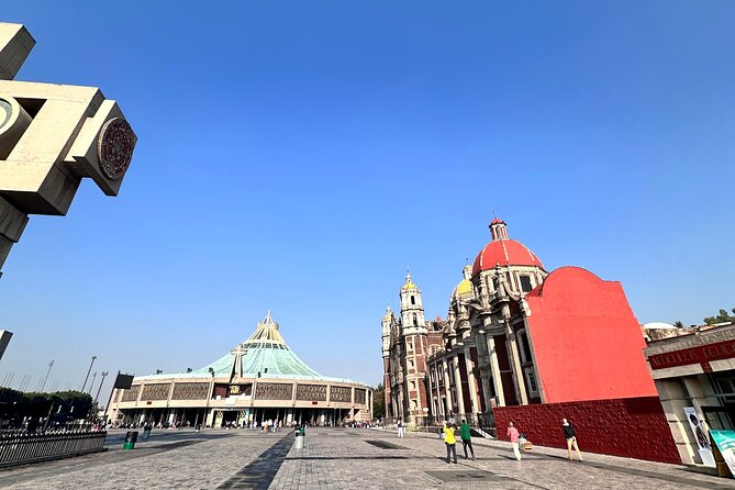 Private tour of the basilica of Guadalupe with Guadalupano museum - The first Basilica and the older chapels