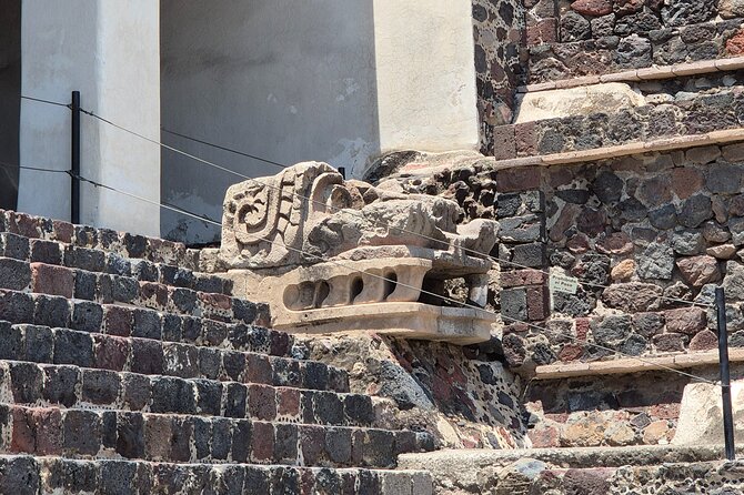 Private Tour Pyramids of Teotihuacán and Guadalupe Basilica up to 4 people - Walking, weather, and what to bring
