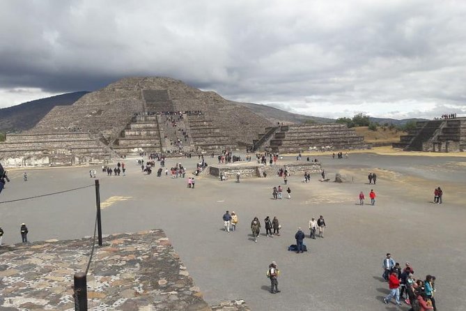 Private Tour: Teotihuacan and Basilica of Guadalupe - Tlatelolco: a compact opening with plenty of context