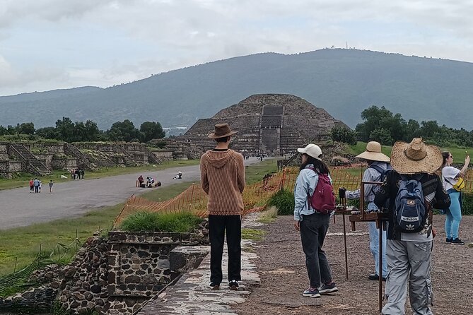 Private Tour, Teotihuacan, Basilica of Guadalupe. - Three hours among the pyramids of Teotihuacan