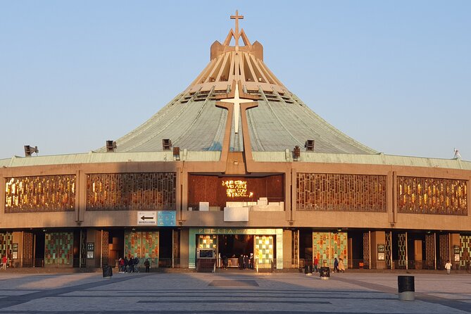 Private Tour Teotihuacan Pyramids & Basilica of Guadalupe - Teotihuacan and its two great pyramids