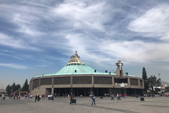 Private Tour Teotihuacan Pyramids & Basilica of Guadalupe - Timing, pickup, and the physical side of the day