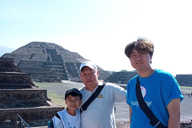 Private Tour to Teotihuacán with Transportation - A guide can change how much you take from the ruins