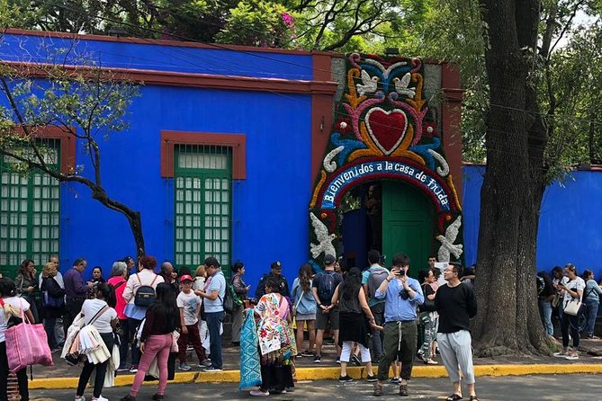 Private Tour: Xochimilco, Coyoacan and Frida Kahlo Museum - What the guide and driver add