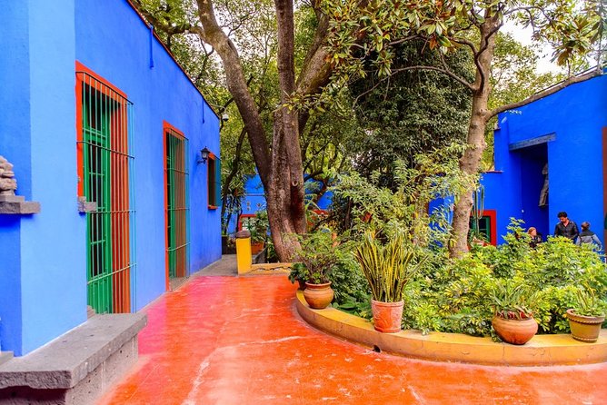 Private Transfer From Mexico City Airport to Downtown - The airport to hotel route, step by step