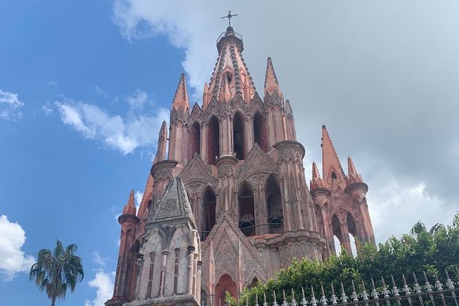 Private Transfers To San Miguel de Allende - Comfort, luggage, and private space