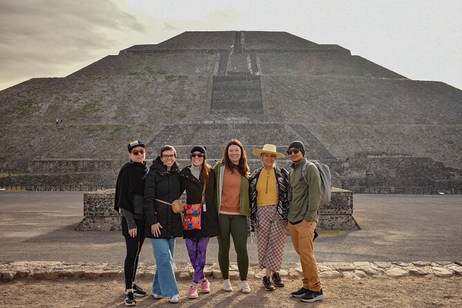 Pyramids of Teotihuacan and restaurant la Gruta (Original) - Walking the Avenue of the Dead and three pyramids