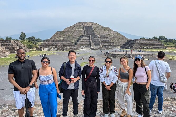 Pyramids of Teotihuacan without traps for tourists morning or afternoon - Entering the archaeological zone