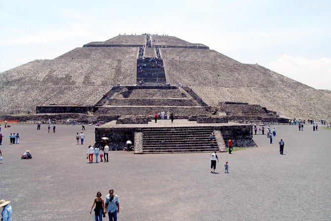 Small Group: Teotihuacan Pyramids and Shrine of Guadalupe with Lunch - Why Teotihuacan deserves the biggest share of your day