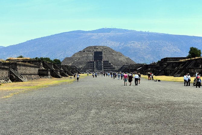 Small Group: Teotihuacan Pyramids and Shrine of Guadalupe with Lunch - Is lunch included at the price?