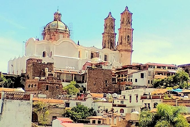 Small Group: The Magical Colonial Towns of Taxco and Cuernavaca - Santa Prisca and Taxco’s steep old center