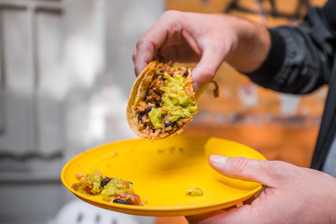 Street Food Bike Tour / Mexico is not only Tacos / All Inclusive - Audiorama and the quiet side of Chapultepec