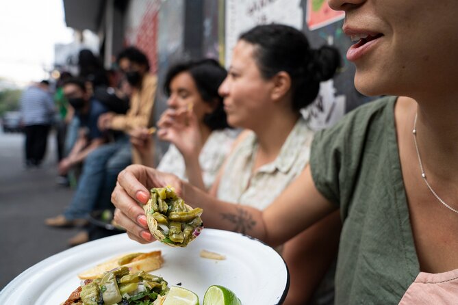 Street Food Tour with Friends - Chapultepec adds space, monuments, and a change of pace