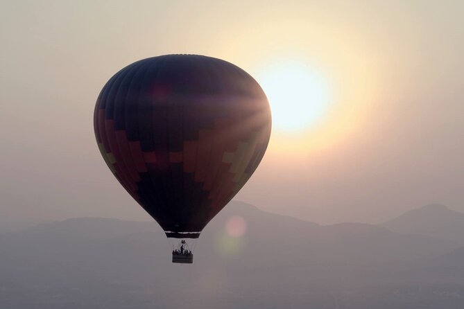 Sunrise HotAir Balloon Adventure Over Teotihuacan's Pyramids - Landing, celebration, and the photo reel