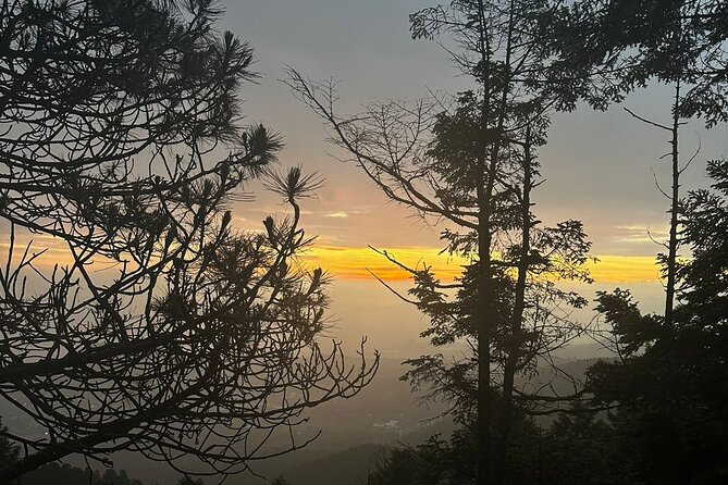 Sunrise in Las Alturas Hiking in El Pico del Aguila Tlalpan - Reaching the summit before 6am