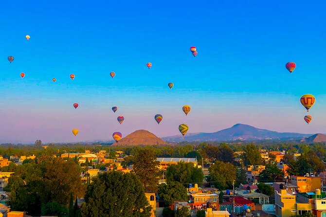 Tailor-made Teotihuacan : 4 Tour Options for You - The hot-air balloon flight, memorable views with extra rules