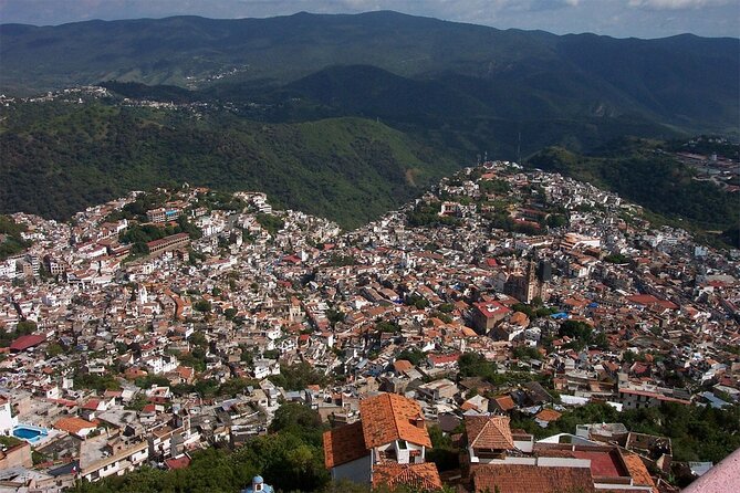 Taxco the silver town with stop in Cuernavaca - The long ride from Mexico City