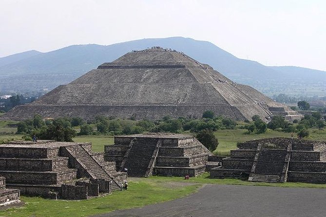 Teotihuacan and Basilica of Guadalupe with mezcal, tequila & handcrafts - How much value does the $57 price offer?