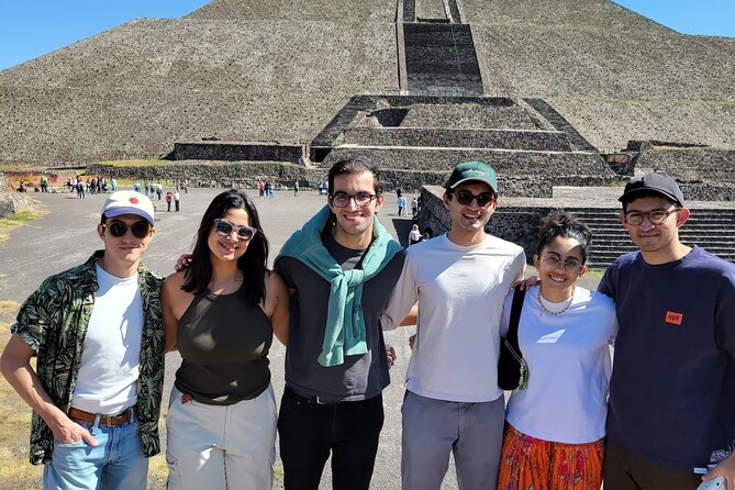 Teotihuacan balloon flight with cave breakfast + pyramids - Exploring the pyramids on your own