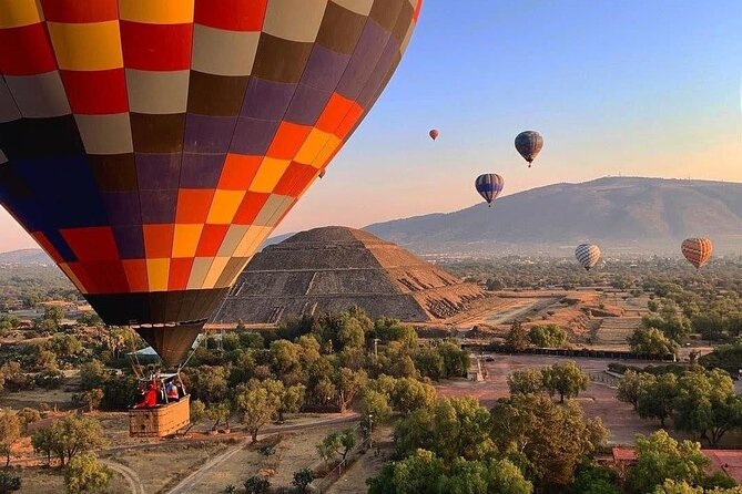 TEOTIHUACAN BALLOON RIDE (Private Transportation & Guided Tour) - Breakfast After the Flight