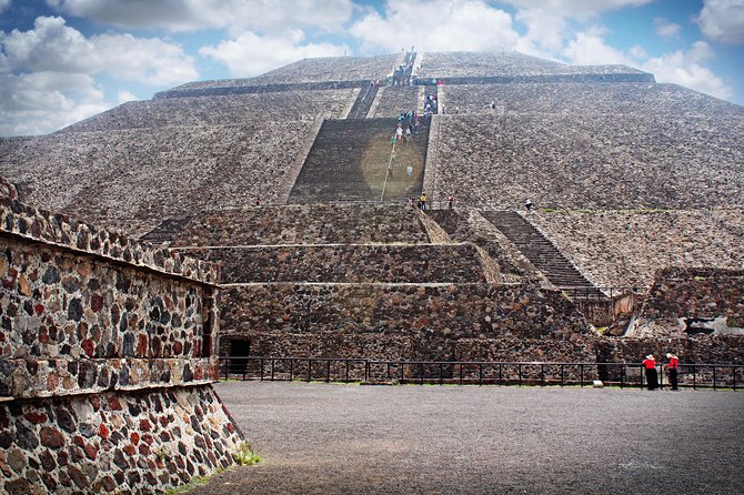 Teotihuacan & Basilica Guadalupe Tour with lunch - Key points to know before booking