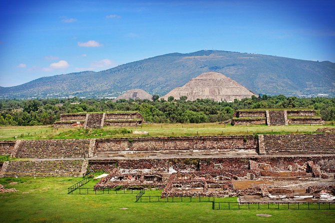 Teotihuacan & Basilica Guadalupe Tour with lunch - What the $59.55 price really covers