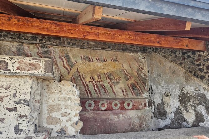 Teotihuacan Express with pick-up in Mexico City - Two hours at Teotihuacan’s archaeological zone