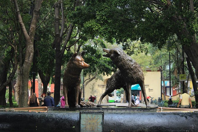 Teotihuacan & Guadalupe Shrine + Xochimilco, Coyoacán & Frida Kahlo Combo Tour - UNAM’s murals and Mexico City’s modern identity