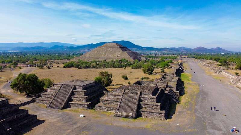 Teotihuacan, Guadalupe, Xochimilco Coyoacan & Frida Kahlo - UNAM and Mexico’s public art tradition