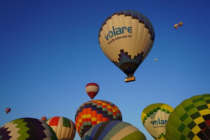 Teotihuacan Hot Air Balloon Flight from Mexico City / Volare - Toast, certificates, and a Mexican breakfast