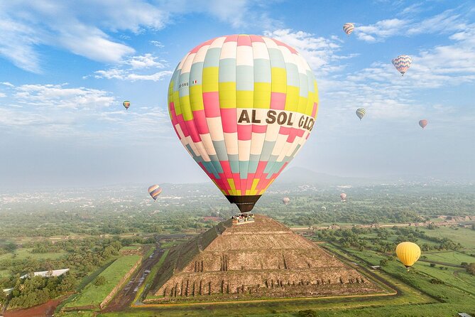 Teotihuacan Hot Air Balloon Tour - A careful, professional operation