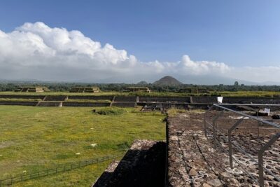 Teotihuacan: Pyramids, Caves & Culinary Experience - Starting at the Quetzalcóatl complex