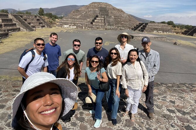Teotihuacan Pyramids Morning Tour With Me, Angela! - Walking into the ancient city