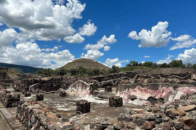 Teotihuacán Pyramids Private Tour From Mexico City - Artisan markets offer a different side of the visit