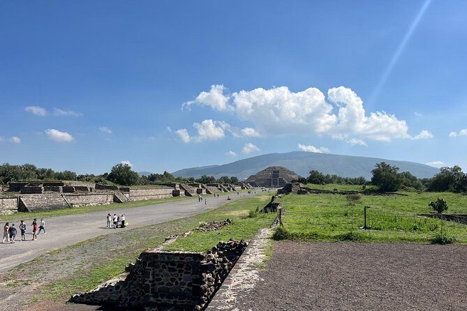 Teotihuacan Pyramids Tour from Mexico City - San Sebastian Xolalpa and local materials