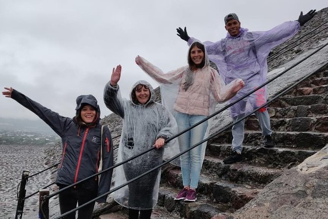 Teotihuacan Pyramids Tour, small group in Van, from Mexico City - Palace of Quetzalpapalotl