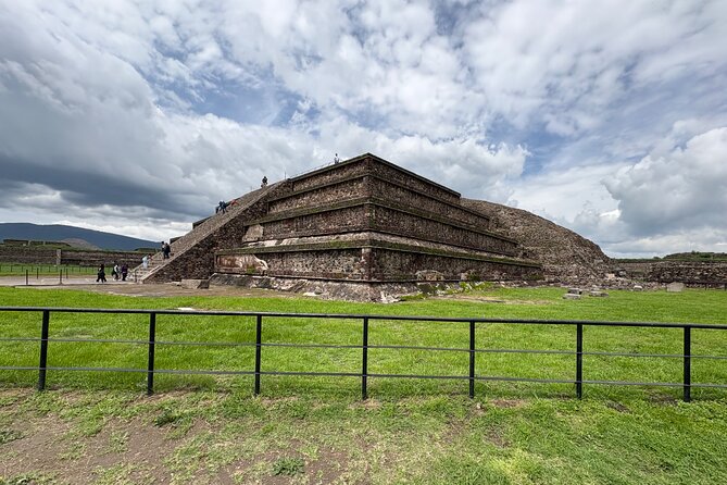Teotihuacan Pyramids VIP Tour without Commercial Stops - The Pyramid of the Moon and the best central views