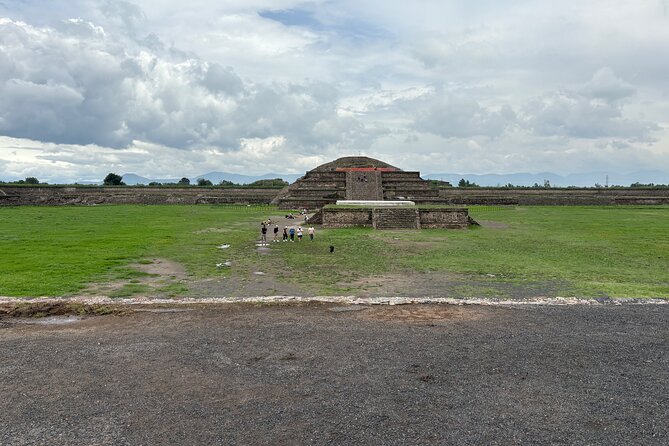 Teotihuacan Pyramids VIP Tour without Commercial Stops - Walking the Avenue of the Dead