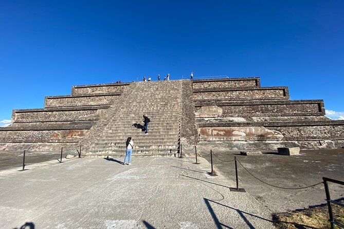 Teotihuacan Pyramids VIP Tour without Commercial Stops - Ending at the Pyramid of the Sun