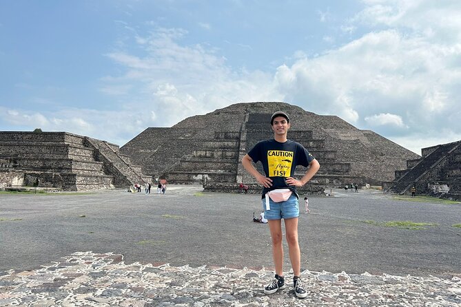 Teotihuacan Tour with Pickup Included - Making chocolate at Villa Tláloc
