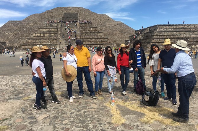 Teotihuacan Tours - The archaeological tunnel and the route below ground