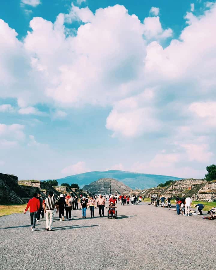 Teotihuacan VIP: Tour of the pyramids and Basilica of Guadalupe, tourist areas - What the $90 price really includes