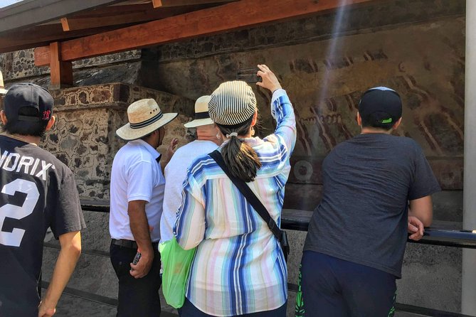 TEOTIHUACAN with a certified local guide -PRIVATE & SHARED OPTION - Murals at Tepantitla and the site museum