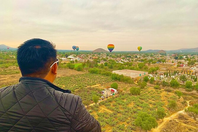 Teotihuacan with a Local - The Feathered Serpent Pyramid and its carvings