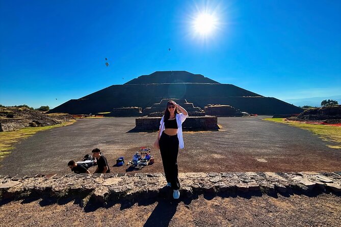 Teotihuacan without crowds, without tourist traps. - A group of up to 20 people
