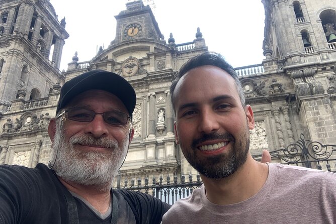The best and most complete PRIVATE CITY TOUR through the Historic Center - The House of Tiles and a useful pause